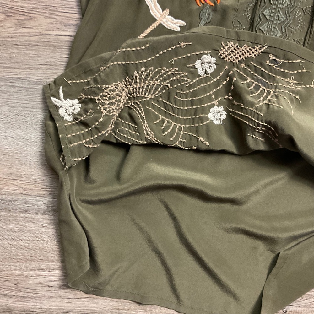 Johnny Was Workshop Blouse Womens XS Olive Green Floral Freja Silk Embroidered - Picture 6 of 8
